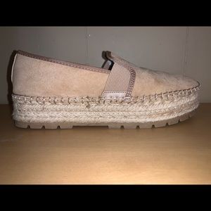 Circus platform slip on size 8